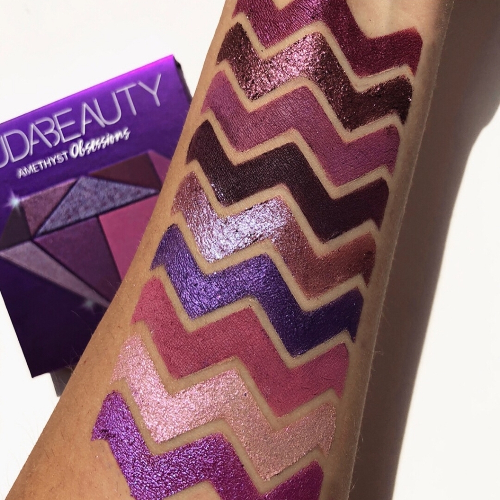 Huda Beauty Amethyst Obsessions Eyeshadow Pallette
